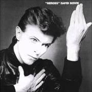 Le texte musical MOVE ON de DAVID BOWIE est également présent dans l'album Lodger (1979)
