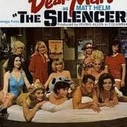 Le texte musical RED NAILS IN THE SUNSET de DEAN MARTIN est également présent dans l'album Dean martin sings songs from "the silencers" (1966)