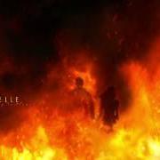 Le texte musical UP IN FLAMES de RUELLE est également présent dans l'album Up in flames (2015)