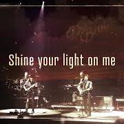 Le texte musical SHINE YOUR LIGHT de THE DOOBIE BROTHERS est également présent dans l'album Liberté (2021)