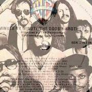 Le texte musical STEAMER LANE BREAKDOWN de THE DOOBIE BROTHERS est également présent dans l'album Minute by minute (1978)
