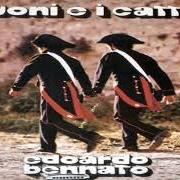 Le texte musical IN FILA PER TRE de EDOARDO BENNATO est également présent dans l'album I buoni e i cattivi (1974)