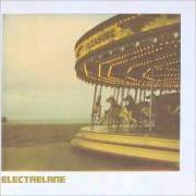 Le texte musical THE BOAT de ELECTRELANE est également présent dans l'album Rock it to the moon (2001)