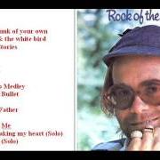 Le texte musical FEED ME de ELTON JOHN est également présent dans l'album Rock of the westies (1975)