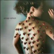 Le texte musical GRAINES D'ÉTOILES de EMILIE SIMON est également présent dans l'album Emilie simon