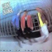 Le texte musical TEARING ME APART de AGENT ORANGE est également présent dans l'album This is the voice (1986)