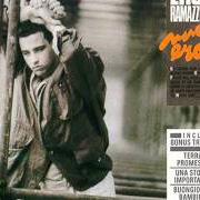 Le texte musical FUGGO DAL NULLA de EROS RAMAZZOTTI est également présent dans l'album Nuovi eroi (1986)