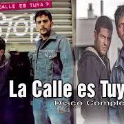 Le texte musical PENAS CON RUMBAS de ESTOPA est également présent dans l'album ¿la calle es tuya? (2004)