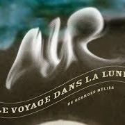 Le texte musical RETOUR SUR TERRE de AIR est également présent dans l'album Le voyage dans la lune (2012)