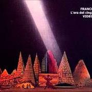 Le texte musical STRADE DELL' EST de FRANCO BATTIATO est également présent dans l'album L'era del cinghiale bianco (1979)