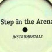 Le texte musical NAME TAG (PREMIER & THE GURU) de GANG STARR est également présent dans l'album Step in the arena (1990)