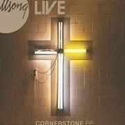 Le texte musical STAND IN AWE de HILLSONG est également présent dans l'album Cornerstone (2012)