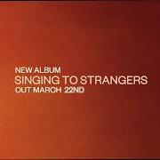 Le texte musical THINGS I THOUGHT I'D NEVER DO de JACK SAVORETTI est également présent dans l'album Singing to strangers (2019)
