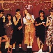 Le texte musical OUT TO GET YOU de JAMES est également présent dans l'album Laid (1993)