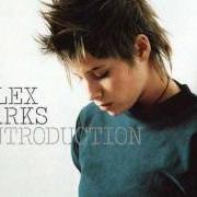 Le texte musical STONES & FEATHERS de ALEX PARKS est également présent dans l'album Introduction (2003)
