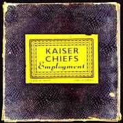 Le texte musical EVERYDAY I LOVE YOU LESS AND LESS de KAISER CHIEFS est également présent dans l'album Employment (2005)