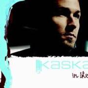 Le texte musical STRUM de KASKADE est également présent dans l'album In the moment (2004)