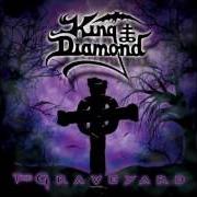 Le texte musical I M NOT A STRANGER de KING DIAMOND est également présent dans l'album The graveyard (1996)