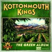 Le texte musical GREEN GRASS de KOTTONMOUTH KINGS est également présent dans l'album The green album (2008)