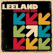 Le texte musical WAKE UP de LEELAND est également présent dans l'album The opposite way