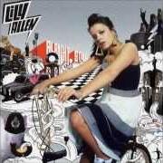 Le texte musical SMILE de LILY ALLEN est également présent dans l'album Alright, still (2006)