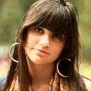 Le texte musical HEAT WAVE de LINDA RONSTADT est également présent dans l'album Prisoner in disguise (1975)