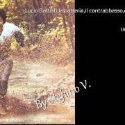 Le texte musical UN UOMO CHE TI AMA de LUCIO BATTISTI est également présent dans l'album La batteria, il contrabbasso, eccetera (1976)