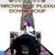 Le texte musical HOLLYWOOD PIMPIN de LUCKY LUCIANO est également présent dans l'album Throwdest playas down souf (2007)