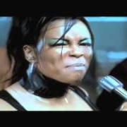 Le texte musical LALA de LUCY PEARL est également présent dans l'album Lucy pearl (2000)