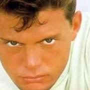 Le texte musical ME NIEGO A ESTAR SOLO de LUIS MIGUEL est également présent dans l'album Aries (1993)