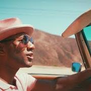 Le texte musical I DO (FEAT. LEANN RIMES) de ALOE BLACC est également présent dans l'album All love everything (deluxe) (2021)