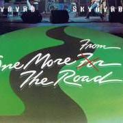 Le texte musical FREEBIRD de LYNYRD SKYNYRD est également présent dans l'album One more from the road (1976)
