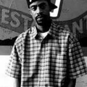 Le texte musical NOBODY MOVES, NOBODY GETS HURT de MAC DRE est également présent dans l'album Mac dre's the name (2001)