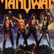 Le texte musical DRUMS OF DOOM de MANOWAR est également présent dans l'album Fighting the world (1987)