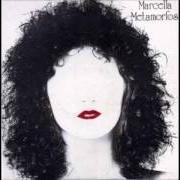 Le texte musical L'ARANCIA NON E' BLU de MARCELLA BELLA est également présent dans l'album Metamorfosi (1974)