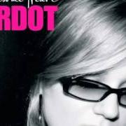 Le texte musical QUIET FIRE de MELODY GARDOT est également présent dans l'album Worrisome heart (2006)