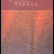 Le texte musical SOMETHING BETTER de MOEDELL est également présent dans l'album Out there (2006)
