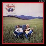Le texte musical LOVE ON THE VINE de AMERICA est également présent dans l'album View from the ground (1982)