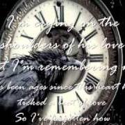 Le texte musical TRAVELING THROUGH THIS PART OF YOU de NANCI GRIFFITH est également présent dans l'album Clock without hands (2001)