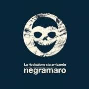 Le texte musical SE IO TI TENGO QUI de NEGRAMARO est également présent dans l'album La rivoluzione sta arrivando (2015)