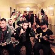 Le texte musical SADNESS de NEW FOUND GLORY est également présent dans l'album Radiosurgery (2011)