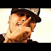 Le texte musical VIVE CONTIGO de NICKY JAM est également présent dans l'album Vida escante (2004)