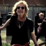 Le texte musical HANG ON de NIGHT RANGER est également présent dans l'album High road (2014)