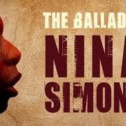 Le texte musical I SING JUST TO KNOW THAT I'M ALIVE de NINA SIMONE est également présent dans l'album Nina's back (1985)