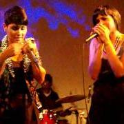 Le texte musical ON SOME BULLSHIT de NINA SKY est également présent dans l'album Starting today (2010)