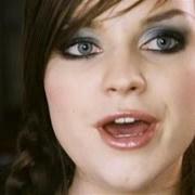 Le texte musical L.A. de AMY MACDONALD est également présent dans l'album This is the life (2007)