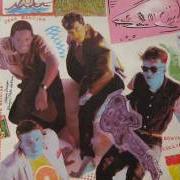 Le texte musical BREAKFAST TIME de ORANGE JUICE est également présent dans l'album Rip it up (1982)