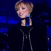 Le texte musical HIT ME WITH YOUR BEST SHOT de PAT BENATAR est également présent dans l'album Summer vacation (2001)