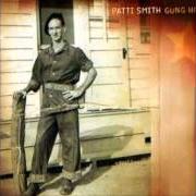 Le texte musical PERSUASION de PATTI SMITH est également présent dans l'album Gung ho (2000)