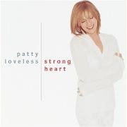 Le texte musical SHE NEVER STOPPED LOVING HIM de PATTY LOVELESS est également présent dans l'album Strong heart (2000)